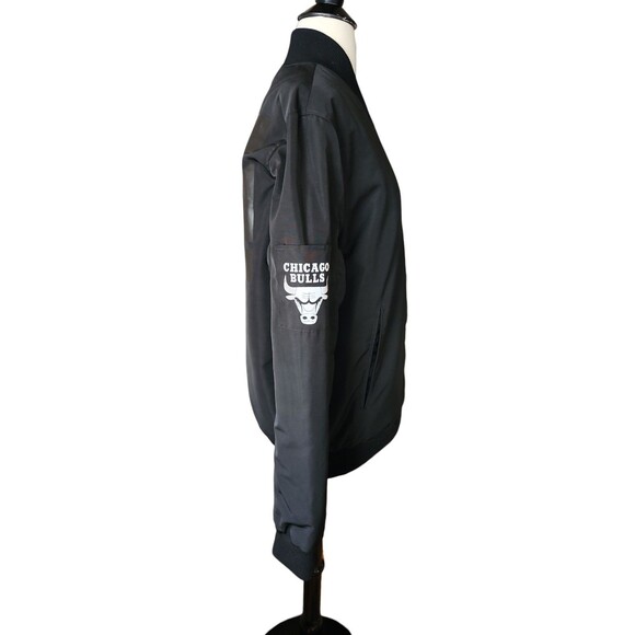 Unk NBA Chicago Bulls Bomber Jacket Mens Large Black Streetwear Basketball Gear - Picture 4 of 9